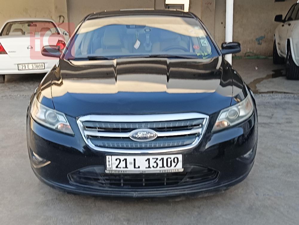 Ford Taurus